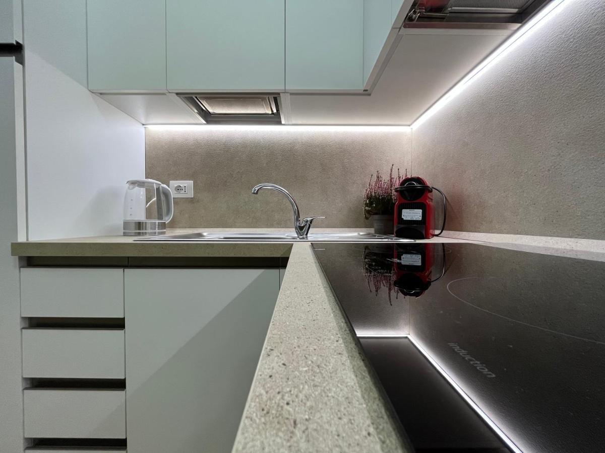 Regina By The Blue Twins Apartments Milano ภายนอก รูปภาพ
