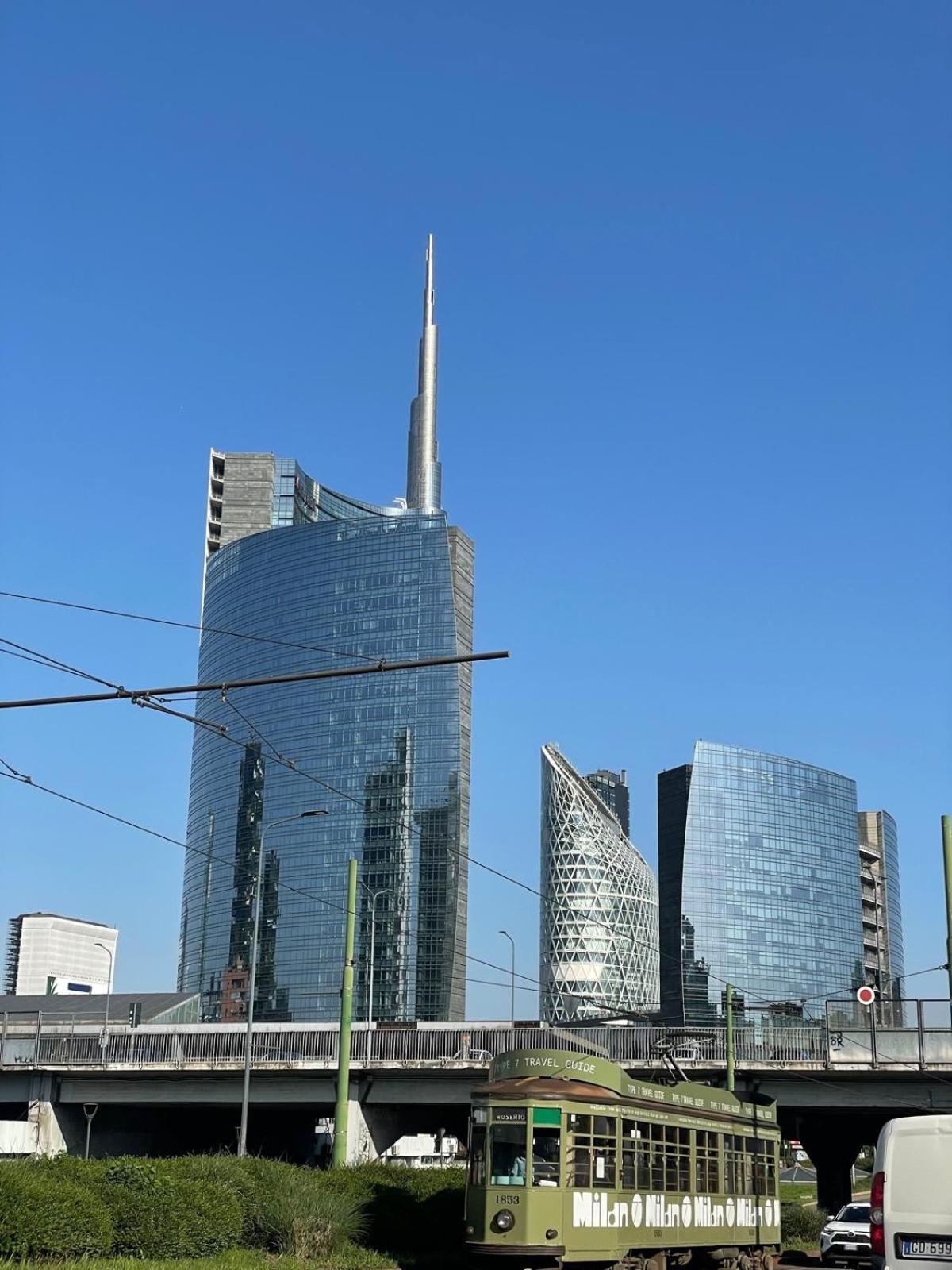 Regina By The Blue Twins Apartments Milano ภายนอก รูปภาพ